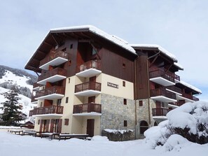 Exterior - 2-Bedroom Duplex, Pool, Close to Lifts, Sleeps 6 (Arêches-Beaufort)