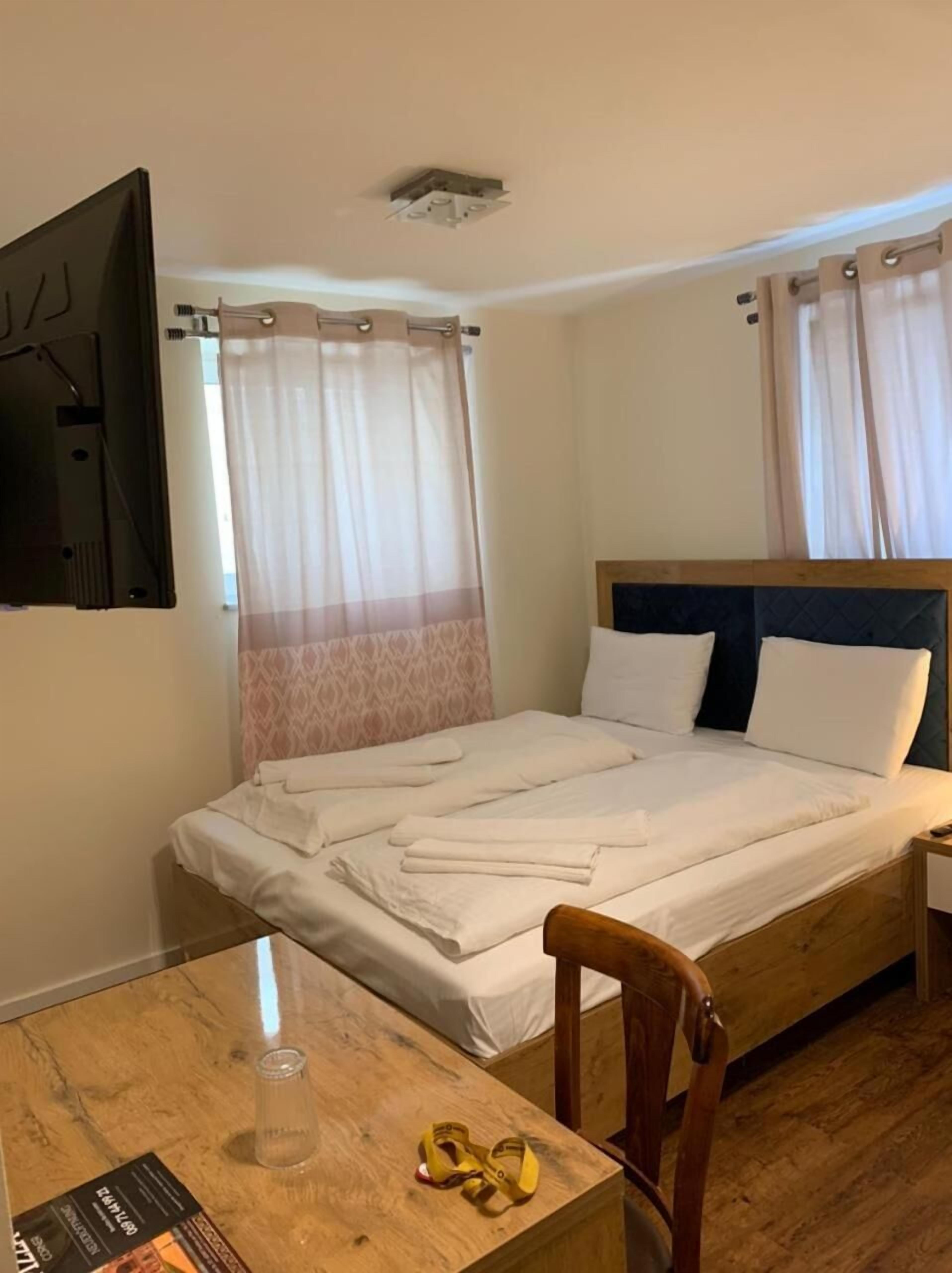 egyptian cotton sheets, premium bedding, individually decorated