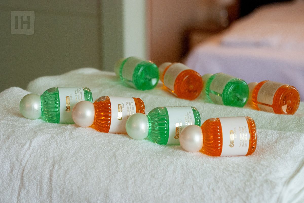 standard double room | bathroom amenities | shower, rainfall showerhead, hair dryer, towels