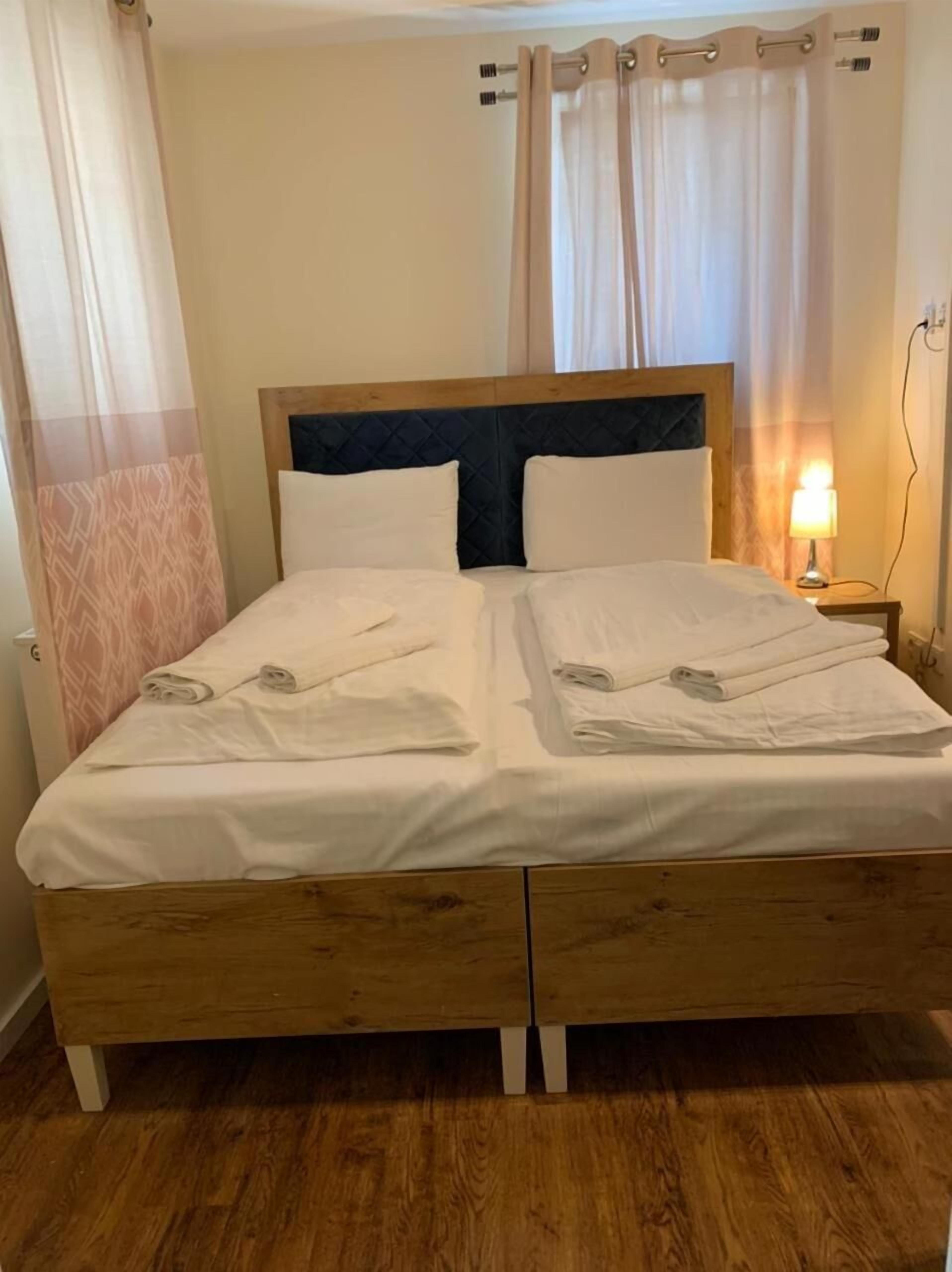 egyptian cotton sheets, premium bedding, individually decorated