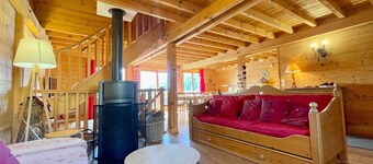 Chalet amplio cerca de pistas y centro, admite mascotas y parking