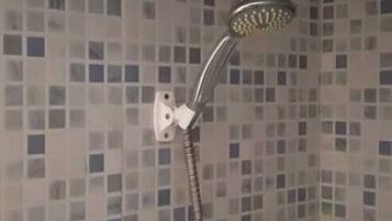 Classic Apartment | Bathroom shower