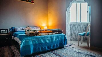 Classic Apartment | 2 bedrooms, free WiFi, bed sheets