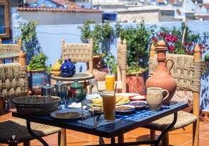 Laptop workspace, free WiFi, bed sheets - Casa Blue Star (Chefchaouen)