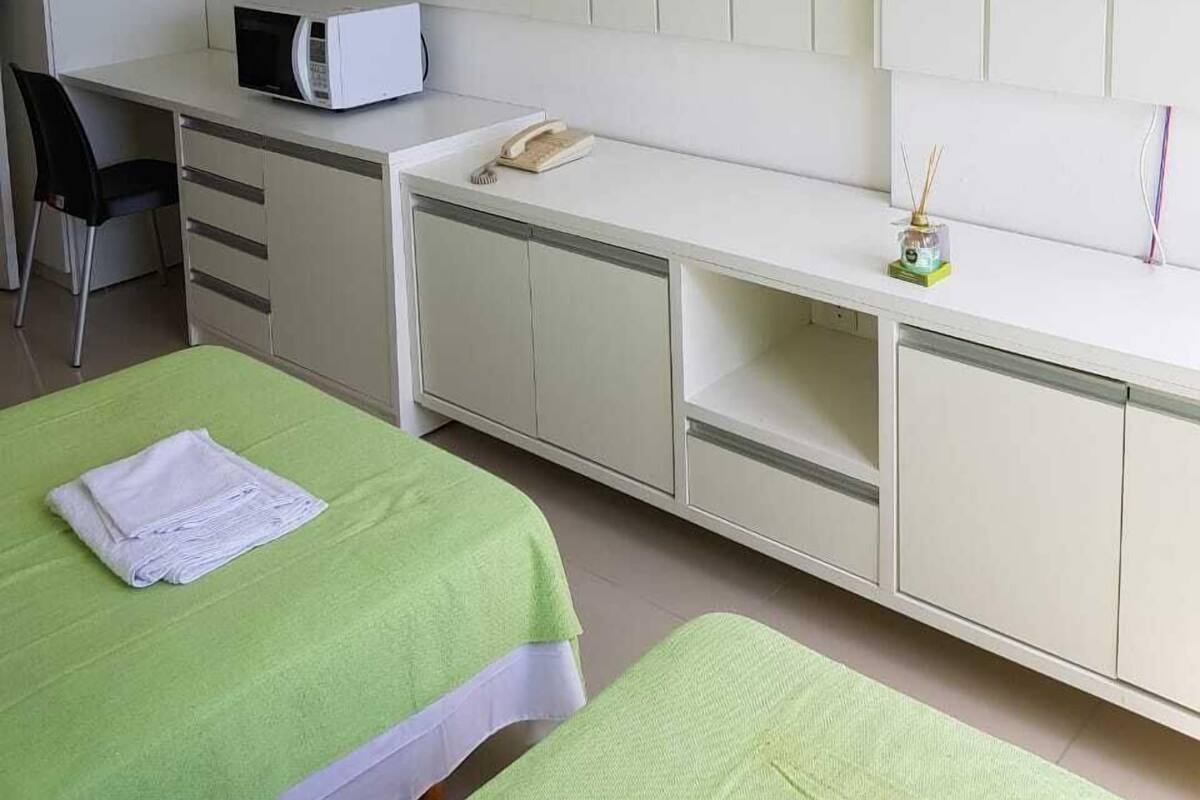 Hochwertige Bettwaren, Minibar, Zimmersafe, individuell eingerichtet