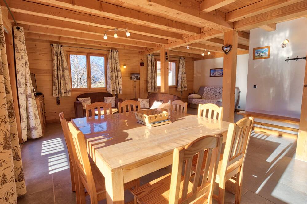 Chalet Notre-Dame-de-Bellecombe, 3 bedrooms, 8 persons