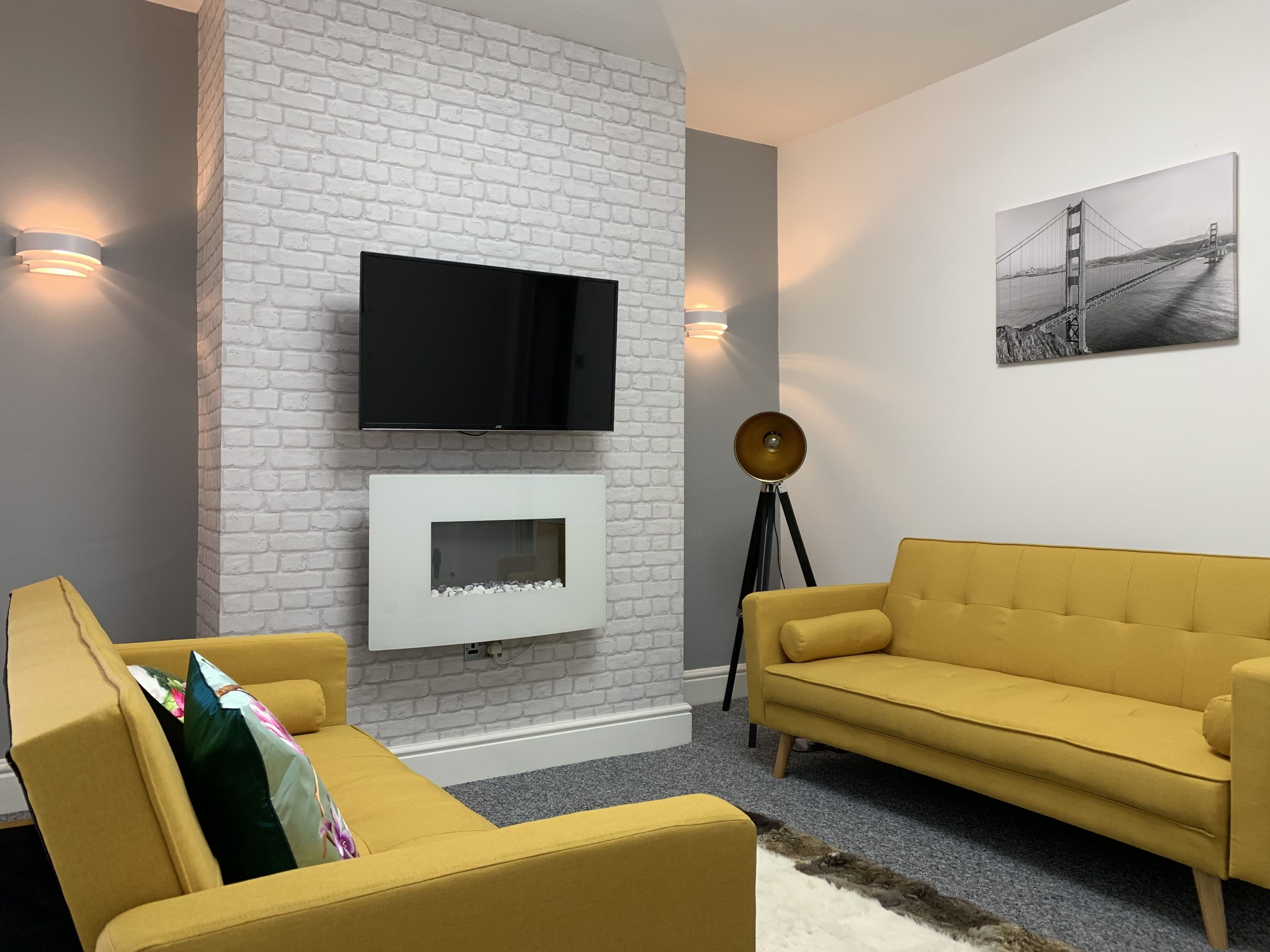 Check-in/check-out kiosk