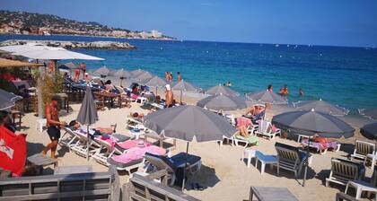 Apartment 100m beach-pool-sleeps 6