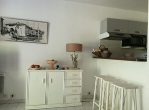 Frigorifero, forno, piano cottura, lavastoviglie