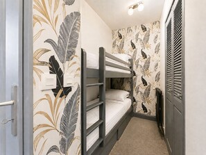 Room - Ski-in studio with balcony views in Notre-Dame-de-Bellecombe (Notre-Dame-de-Bellecombe)