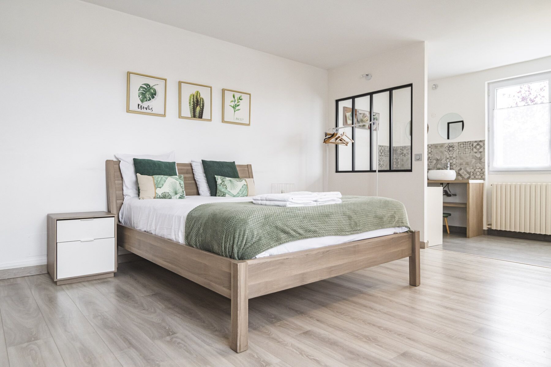 4 Schlafzimmer, Bügeleisen/Bügelbrett, Reisekinderbett, kostenloses WLAN