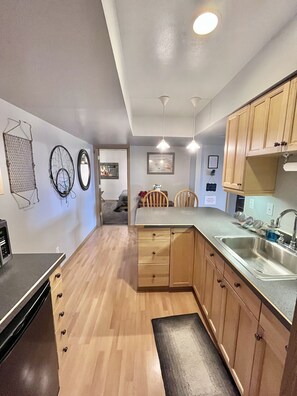 Fridge, microwave, coffee/tea maker, electric kettle