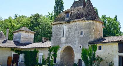 Cottage from the source of the Domaine de La Vallade