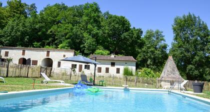 Cottage from the source of the Domaine de La Vallade