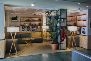 Sala de estar en el lobby