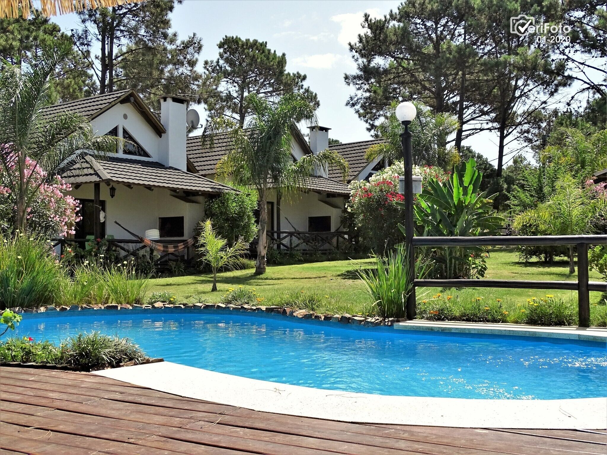 Piscina externa sazonal