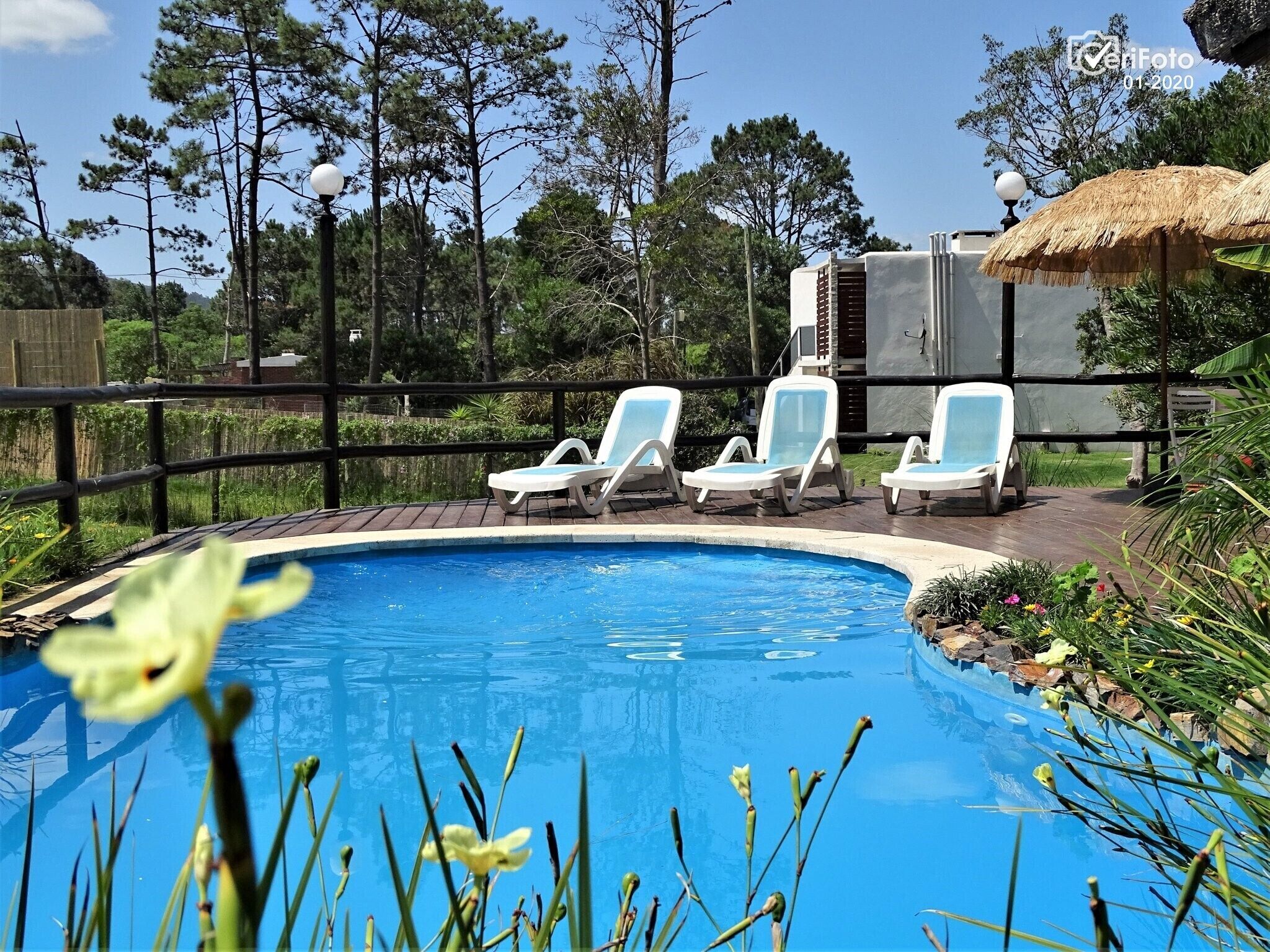 Außenpool (je nach Saison geöffnet)