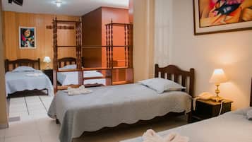 Escrivaninha, Wi-Fi de cortesia, roupa de cama