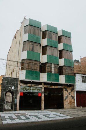 Front of property - Hotel Amoretto (Trujillo)