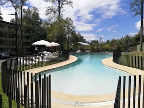 Pool - Apartment near the center. New, very welcoming. (Pucon)