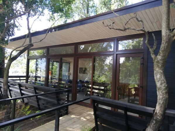 Terrace/patio - Apartment near the center. New, very welcoming. (Pucon)