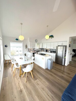 Dining - Riverfront and 1-1/2 Blk to Beach Access, Amazing Water Views, Pet Friendly (Pacific City)