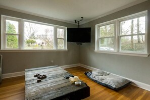 Smart TV, books, printers