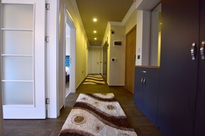 LCD TV - Inanlar Airport Residence (Trabzon)