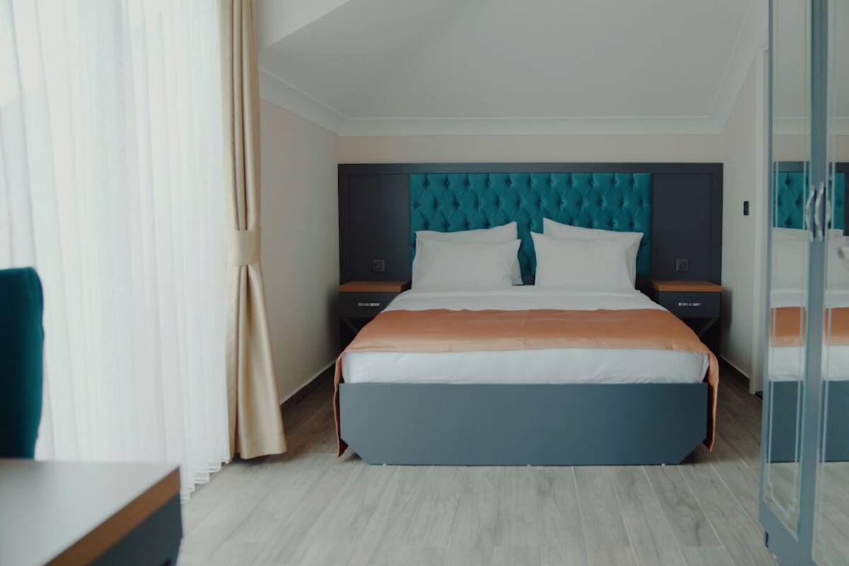 Studio Suite, Sea View