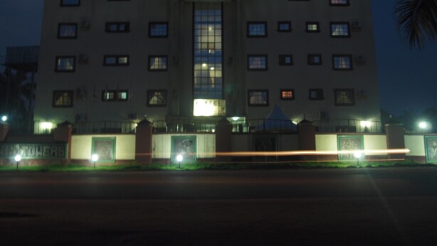 Fachada del alojamiento - Noche