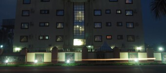 Twin Towers Hotel Nnewi