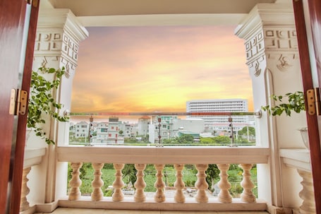 Balcony. Salina Hotel