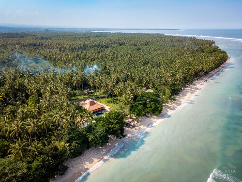 The surf villa in Ujung Bocur