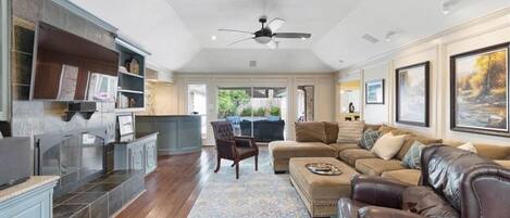 TV, fireplace, DVD player, stereo