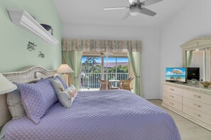 2 bedrooms, iron/ironing board, Internet, bed sheets - Resort Living @ Its Finest!  Spacious 2 Bed 2 Bath Condo! (Naples)