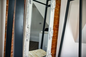 Miscellaneous - Nitehouse Serviced Apartments (Reading)