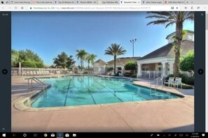 Piscine extérieure, piscine chauffée
