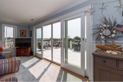 Expansive deck with ocean views