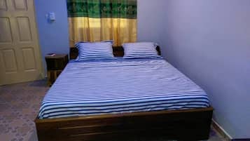 Free WiFi, bed sheets