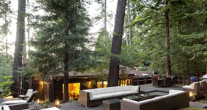 Wine Country Redwood Estate in the Heart of Wine Country