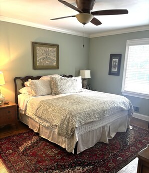 4 bedrooms, in-room safe, iron/ironing board, free WiFi