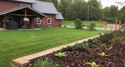 Spacious Talkeetna home on Ruth Glacier Avenue