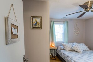 4 bedrooms, in-room safe, iron/ironing board, WiFi