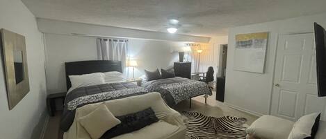 1 bedroom, desk, free WiFi, bed sheets