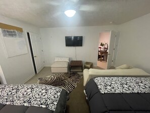 1 bedroom, desk, free WiFi, bed sheets