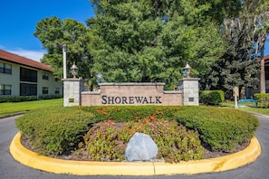 Property grounds - Shorewalk Full Condo Lake View 10min to Beach IMG (Bradenton)