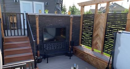 Dragonfly Inn, Loft Suite with private entrance.