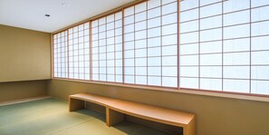 Premium Suite King | Premium bedding, down comforters, pillowtop beds, in-room safe - Hotel Muso (Kyoto)