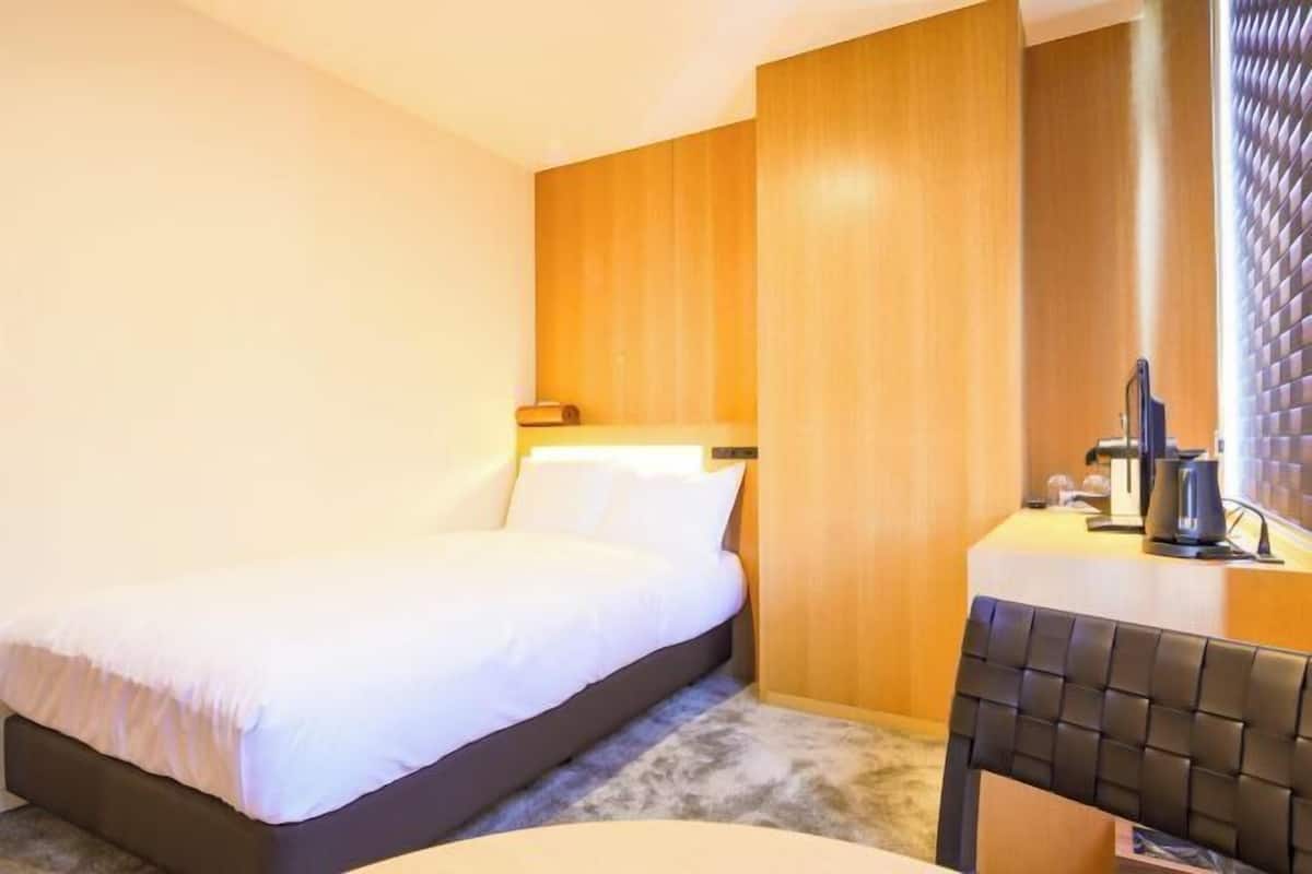 1 Schlafzimmer, hochwertige Bettwaren, Daunenbettdecken