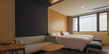 Deluxe Twin | Premium bedding, down comforters, pillowtop beds, in-room safe